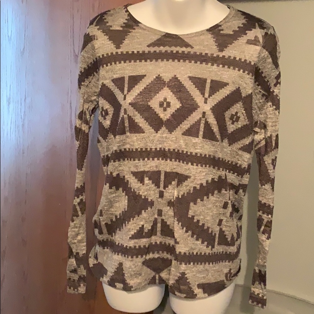 Long sleeve fitted